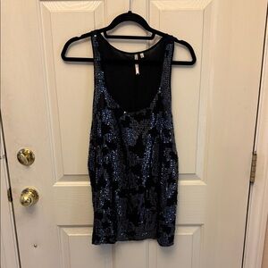 Petticoat Alley Black and Blue Sequin Women's Top